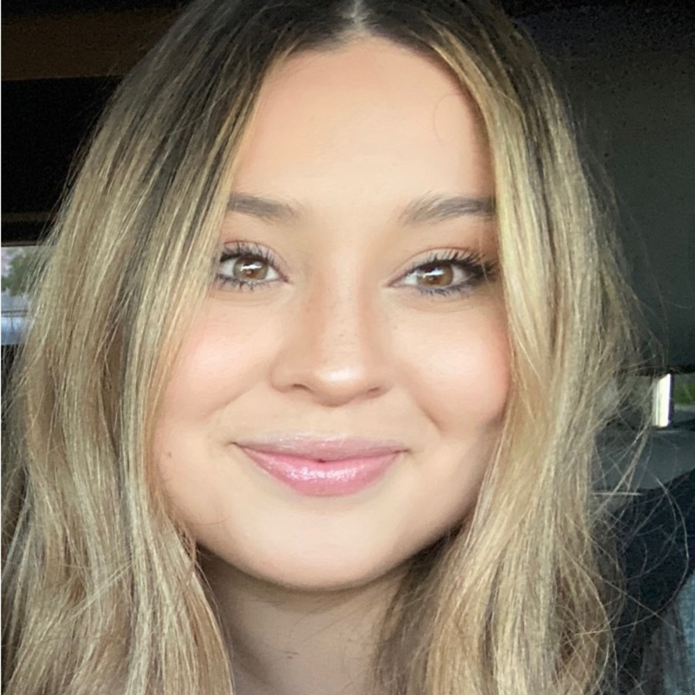 Meet your Posher, Lauren